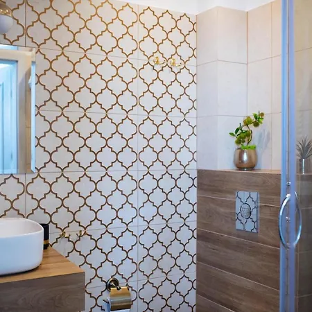 Wyjatkowe Smaki 3* بروشت غداينسكي