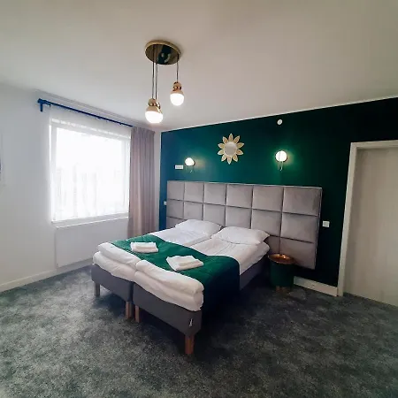 Wyjatkowe Smaki Bed & Breakfast 3*