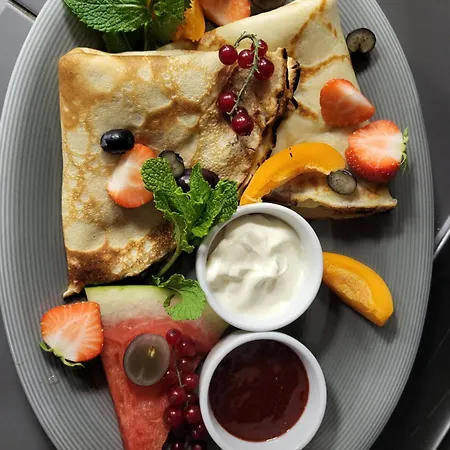 Wyjatkowe Smaki Bed & Breakfast 3*